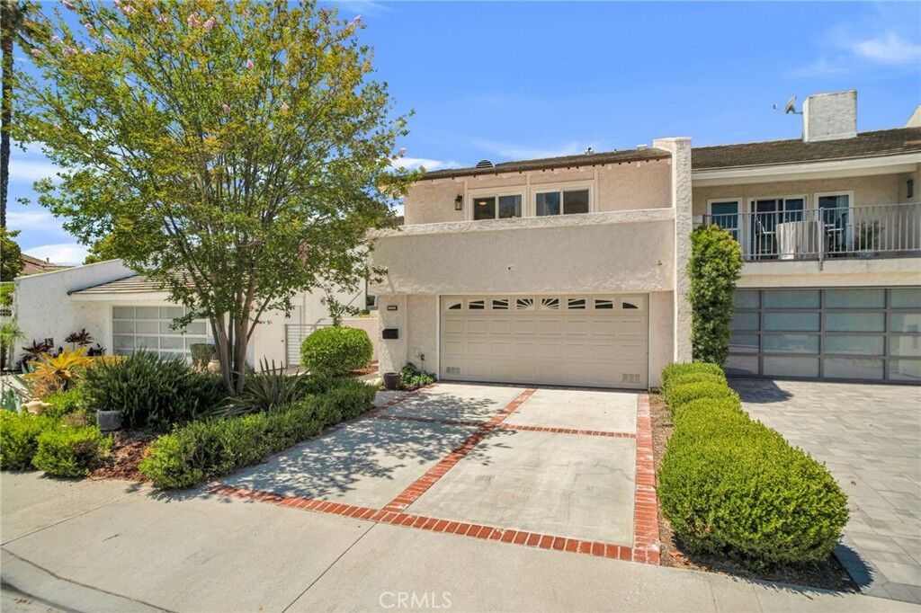 Property Photo:  23310 Park Sorrento  CA 91302 