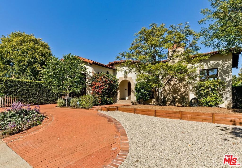 Property Photo: 384 N Bonhill Road CA 90049