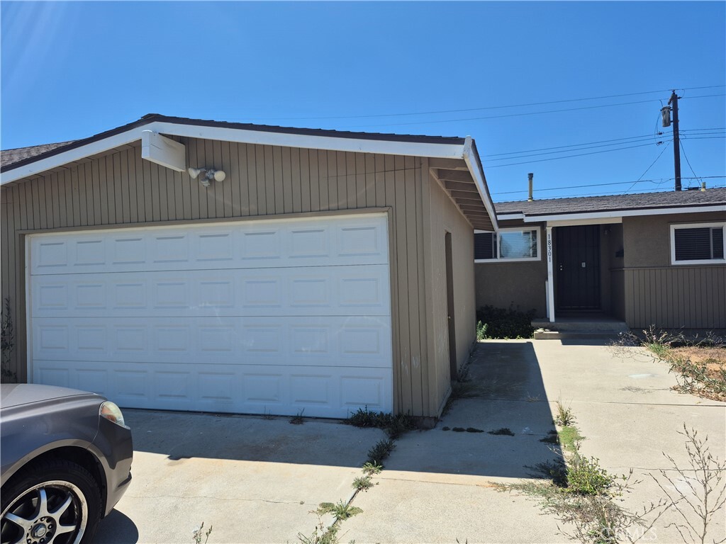 Property Photo: 18301 Purche Avenue CA 90504