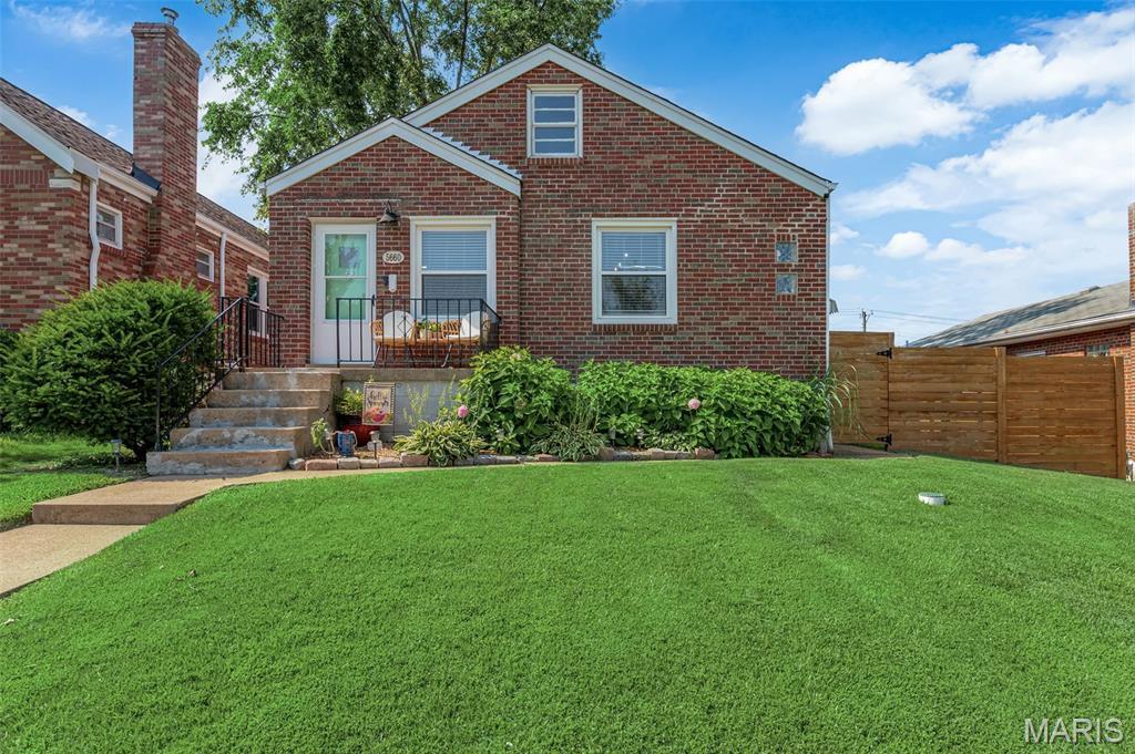 Property Photo: 5660 Pernod Avenue MO 63139