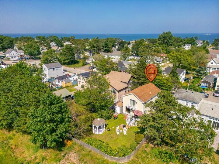 Property Photo:  18 Camp Ellis Avenue  ME 04072 