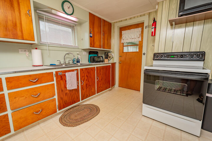 Property Photo:  24 Railroad Avenue  ME 04414 