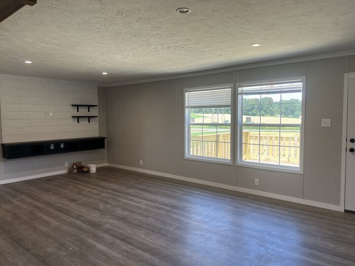 Property Photo:  754 Sparrow Rd  TN 37083 