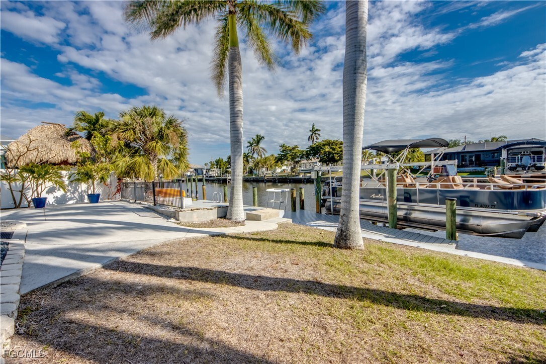 Property Photo:  12262 Boat Shell Drive  FL 33991 