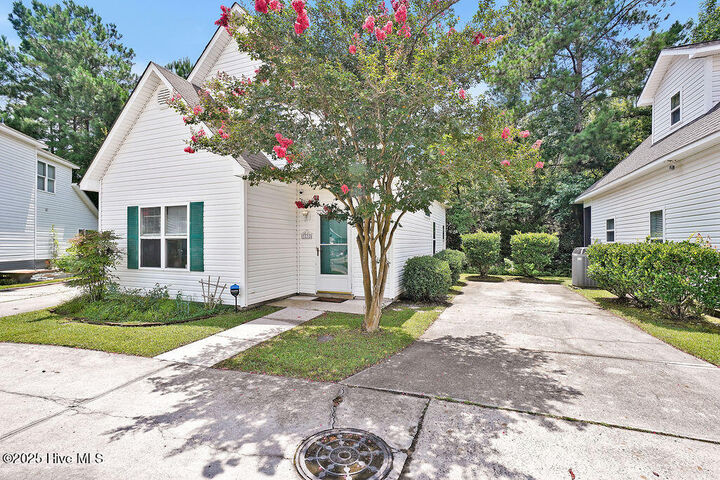 Property Photo:  3232 Belmont Circle  NC 28405 