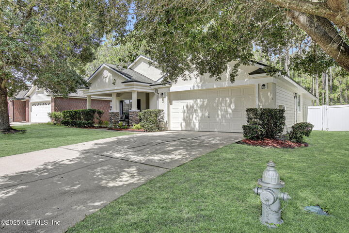 Property Photo:  3176 Tower Oaks Drive  FL 32065 