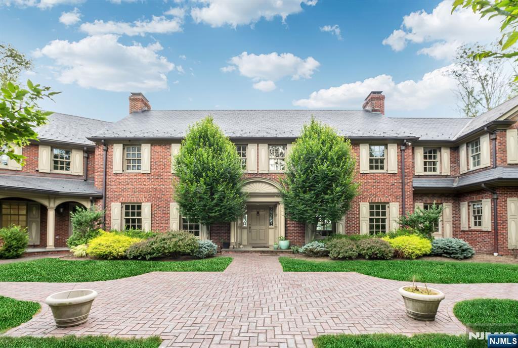 Property Photo: 311 Algonquin Road NJ 07417