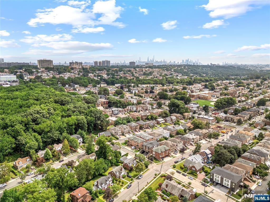 Property Photo:  3 Glenwood Avenue  NJ 07605 