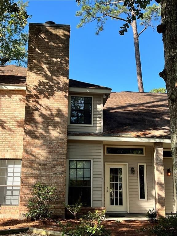 Property Photo: 627 N Village Lane B LA 70471