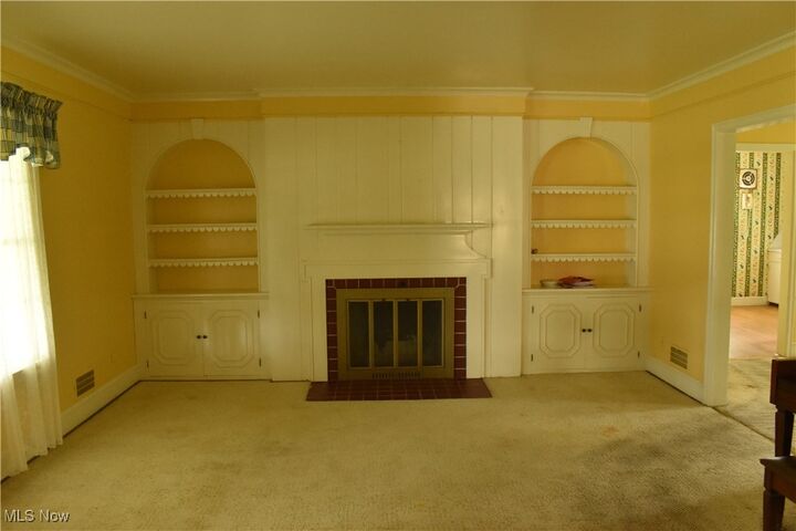 Property Photo: 427 Harding Road OH 43701