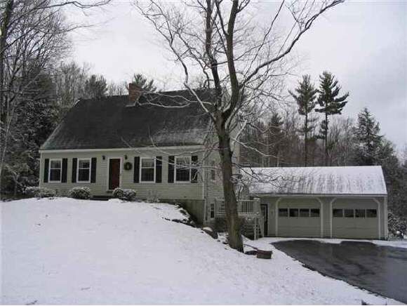 Property Photo:  7 Tonga Drive  NH 03304 