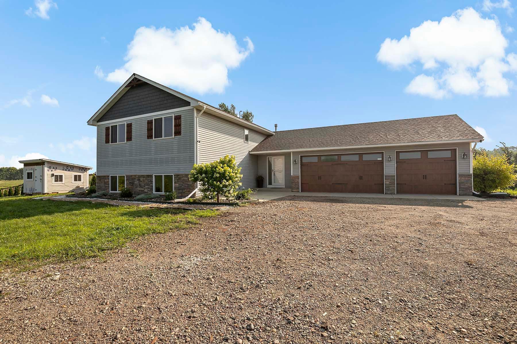 Property Photo:  5440 E 230th Street  MN 55020 