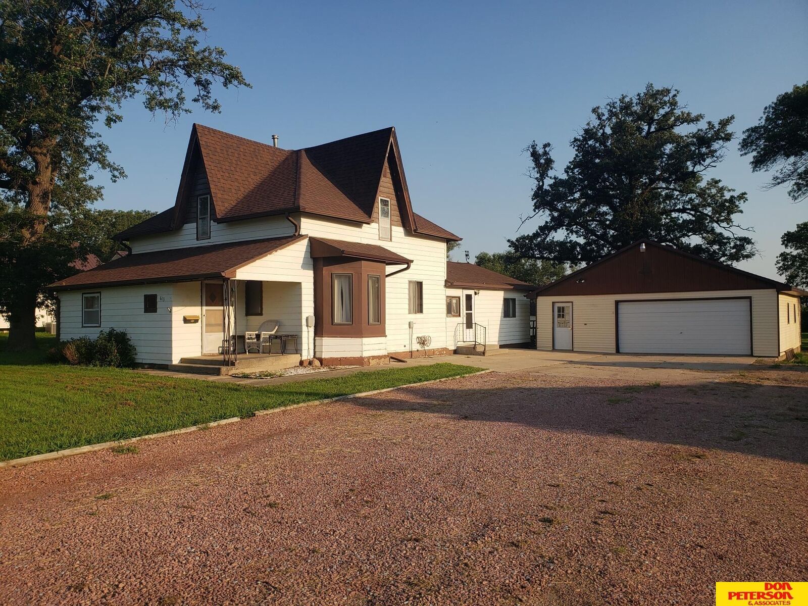 Property Photo:  613 E Broadway Street  NE 68727 