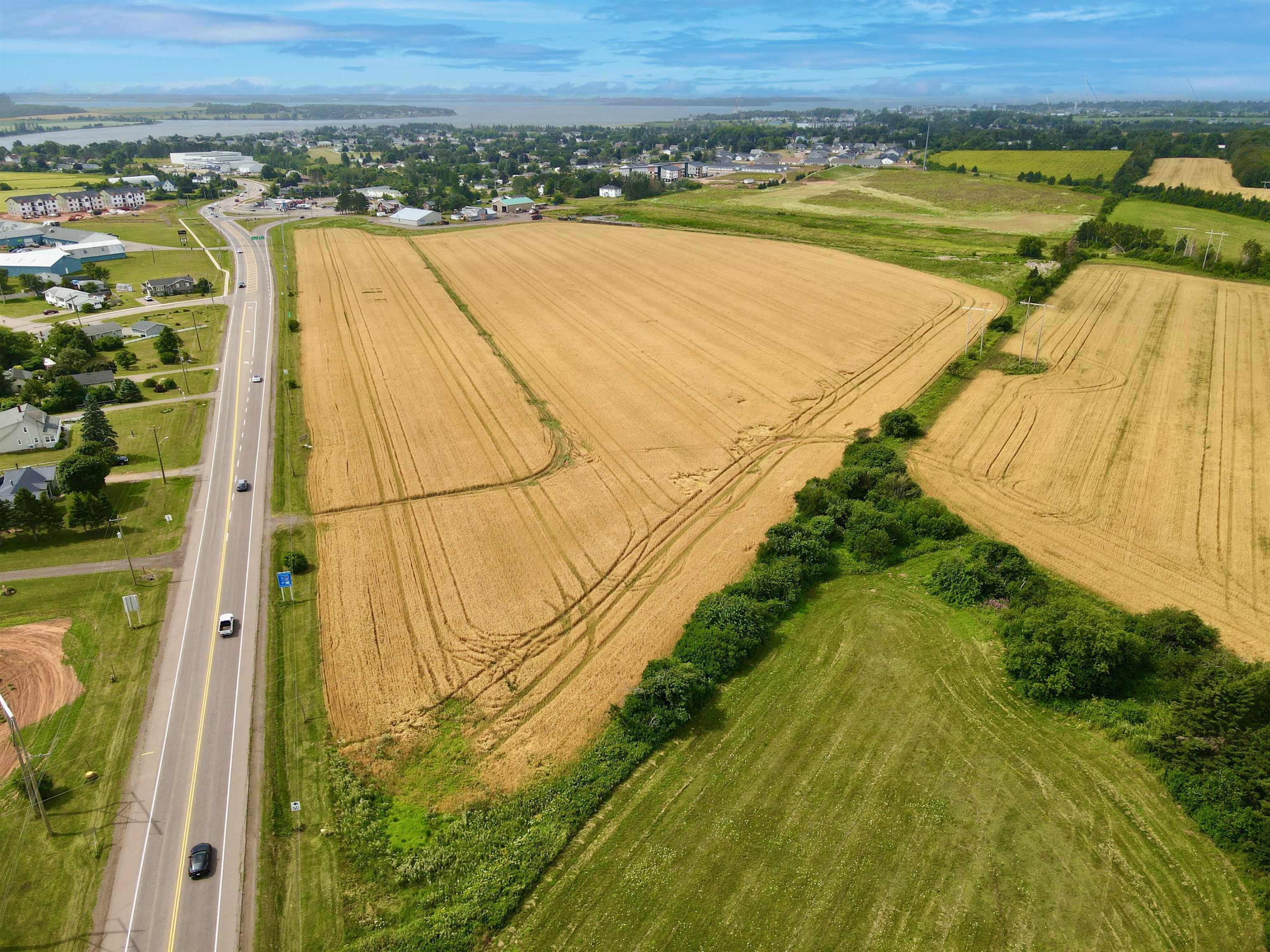 Property Photo:  700 Read Drive  PE C1N 4J5 