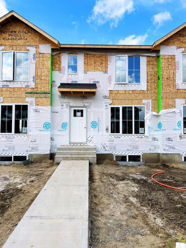 14 Anna Close  Blackfalds AB T4M 0N1 photo