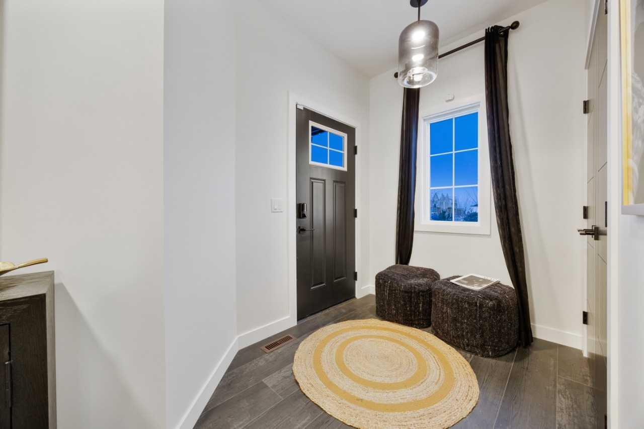 Property Photo: 28 Snowberry Lane AB T1S 5X8