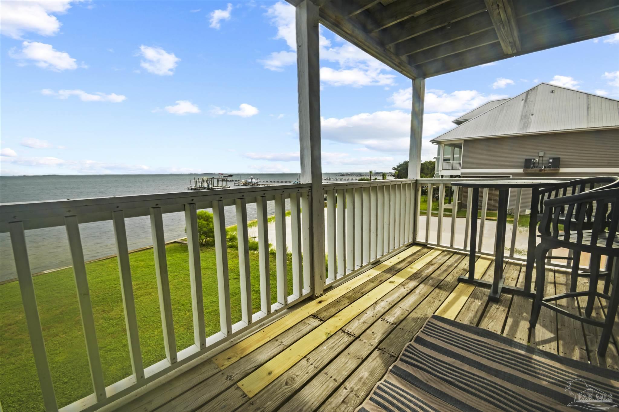 5539 Soundside Dr N  Gulf Breeze FL 32563 photo