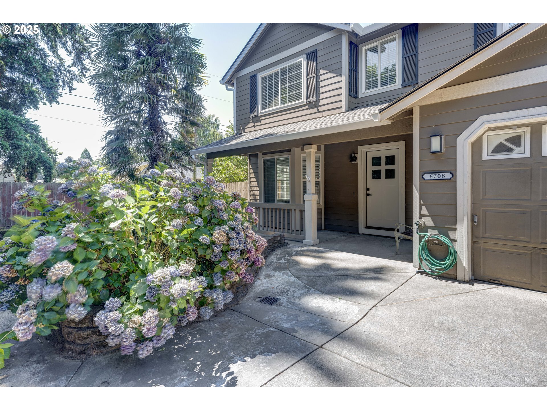 Property Photo: 6708 NE 2nd Pl WA 98665