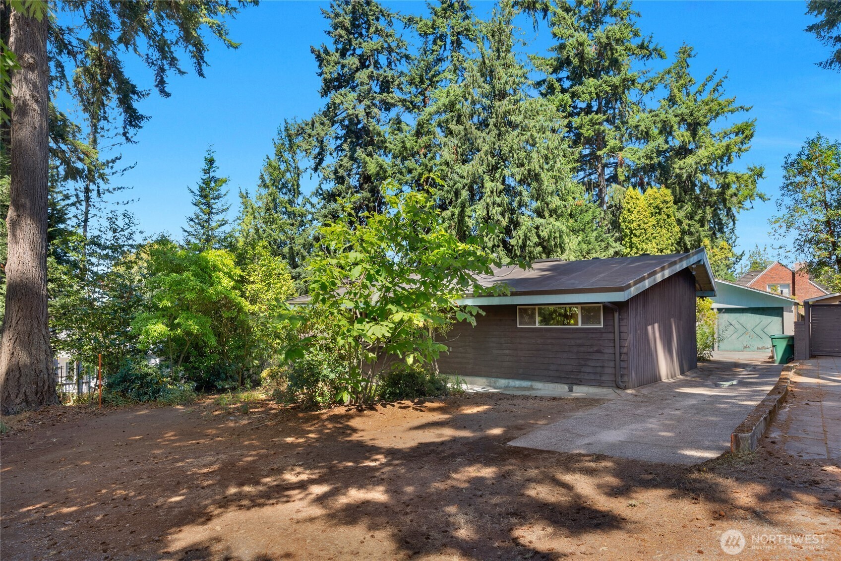 Property Photo: 4712 NE 100th WA 98125