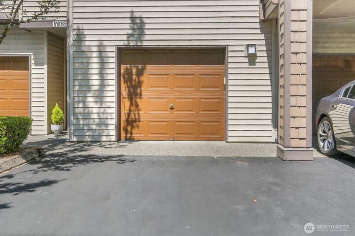 Property Photo: 17736 134th Lane SE G-2 WA 98058