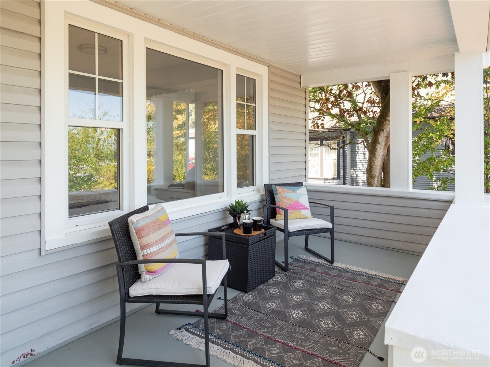Property Photo:  3630  Lombard Ave  WA 98201 