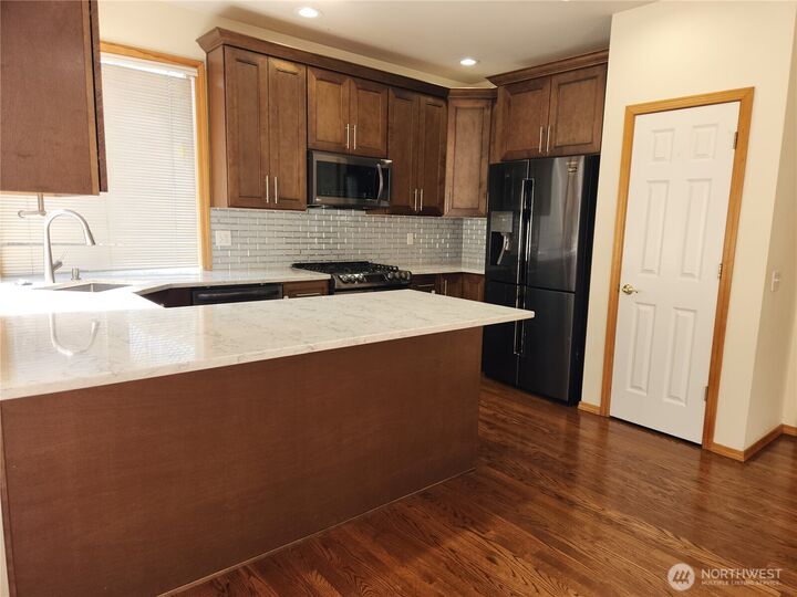Property Photo: 924 183rd Place SE WA 98012
