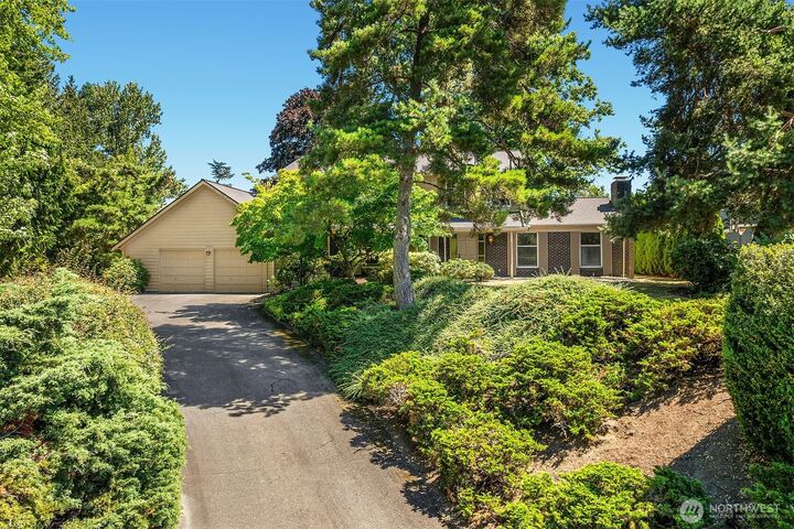 Property Photo: 6140 130th Avenue NE WA 98033