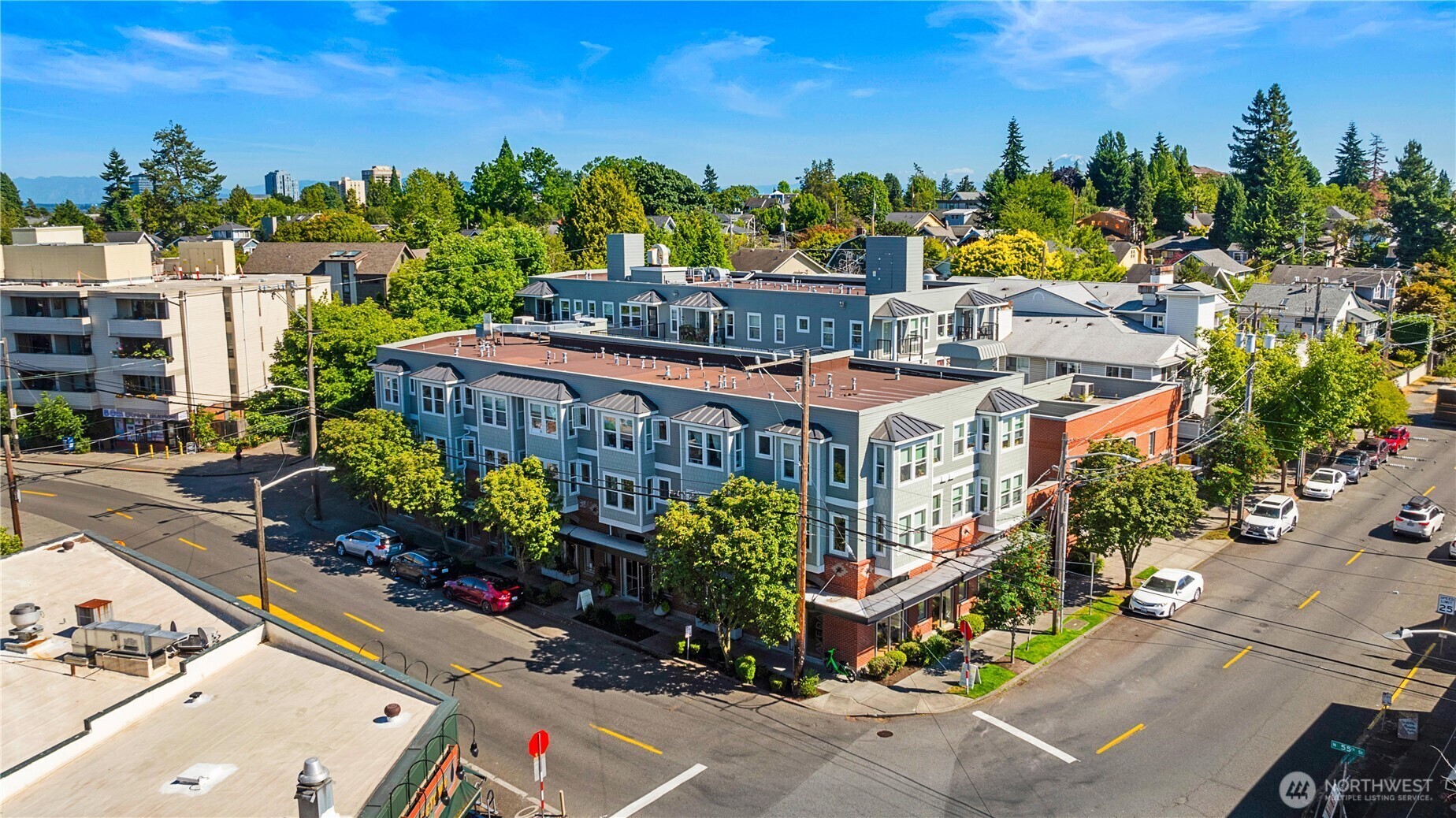 Property Photo:  2101 N 55th Street 206  WA 98103 