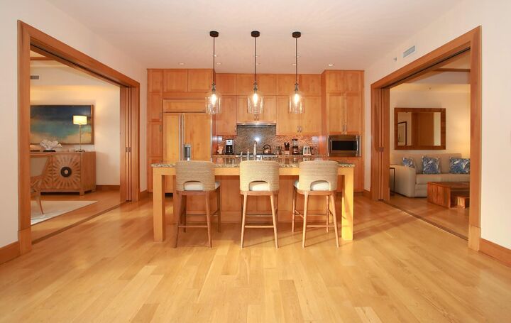 Property Photo:  1 Bay Dr 2202  HI 96761 