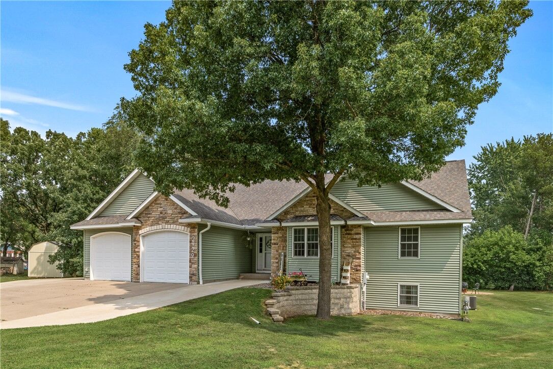 Property Photo: 2929 Venus Avenue WI 54703