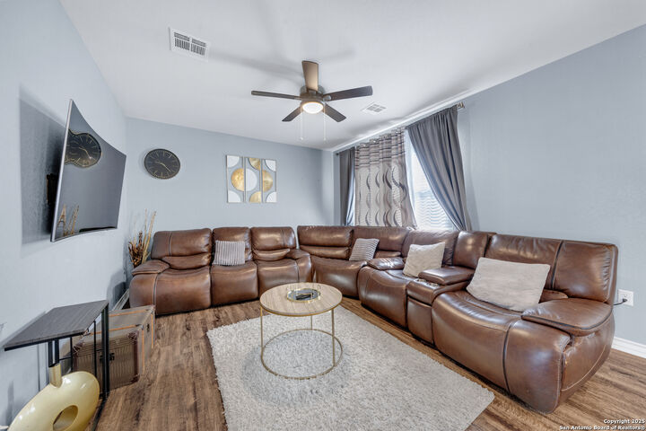 Property Photo:  21018 Chestnut Cove  TX 78266 