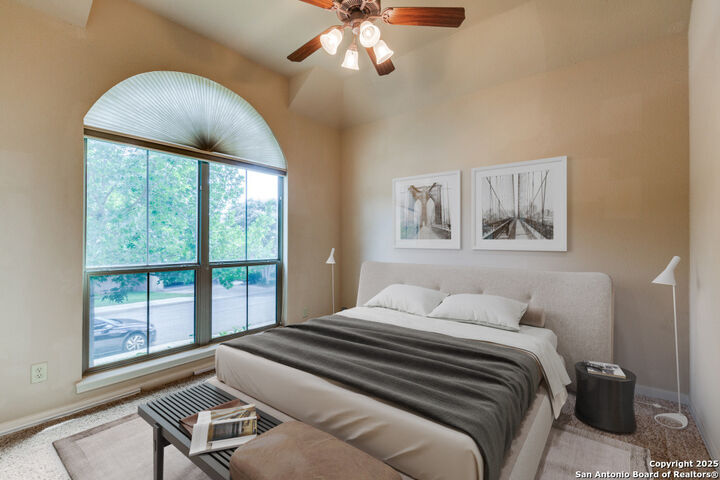 Property Photo:  15 Cascade Glen  TX 78232 