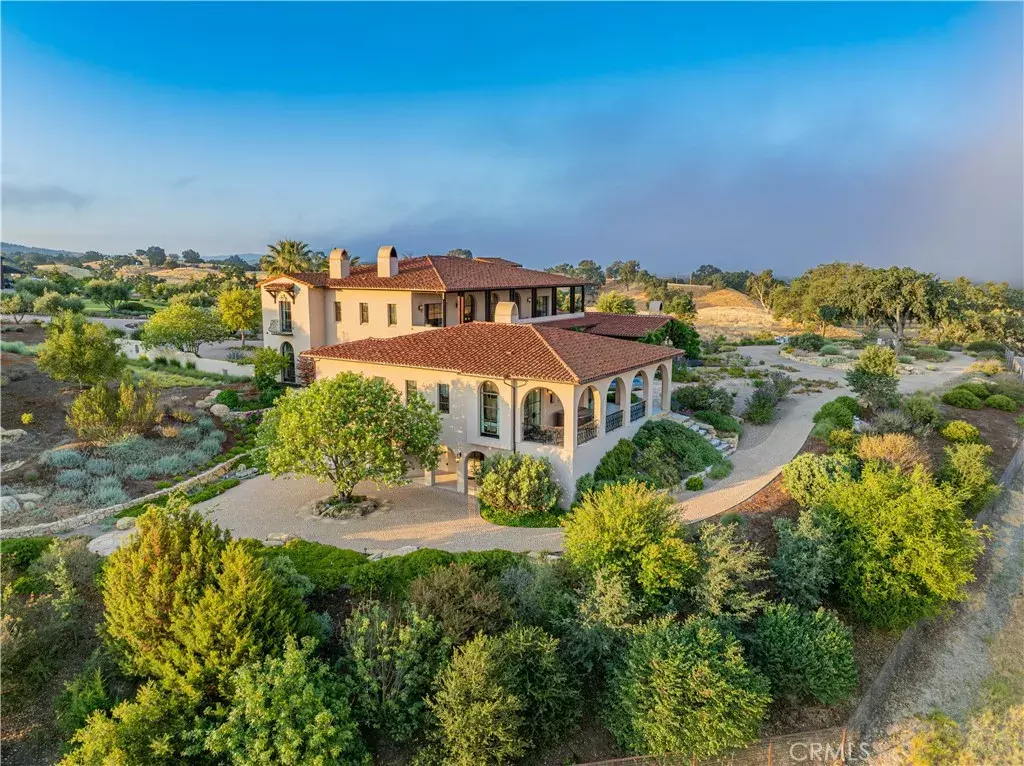 Property Photo: 3030 Templeton CA 93465
