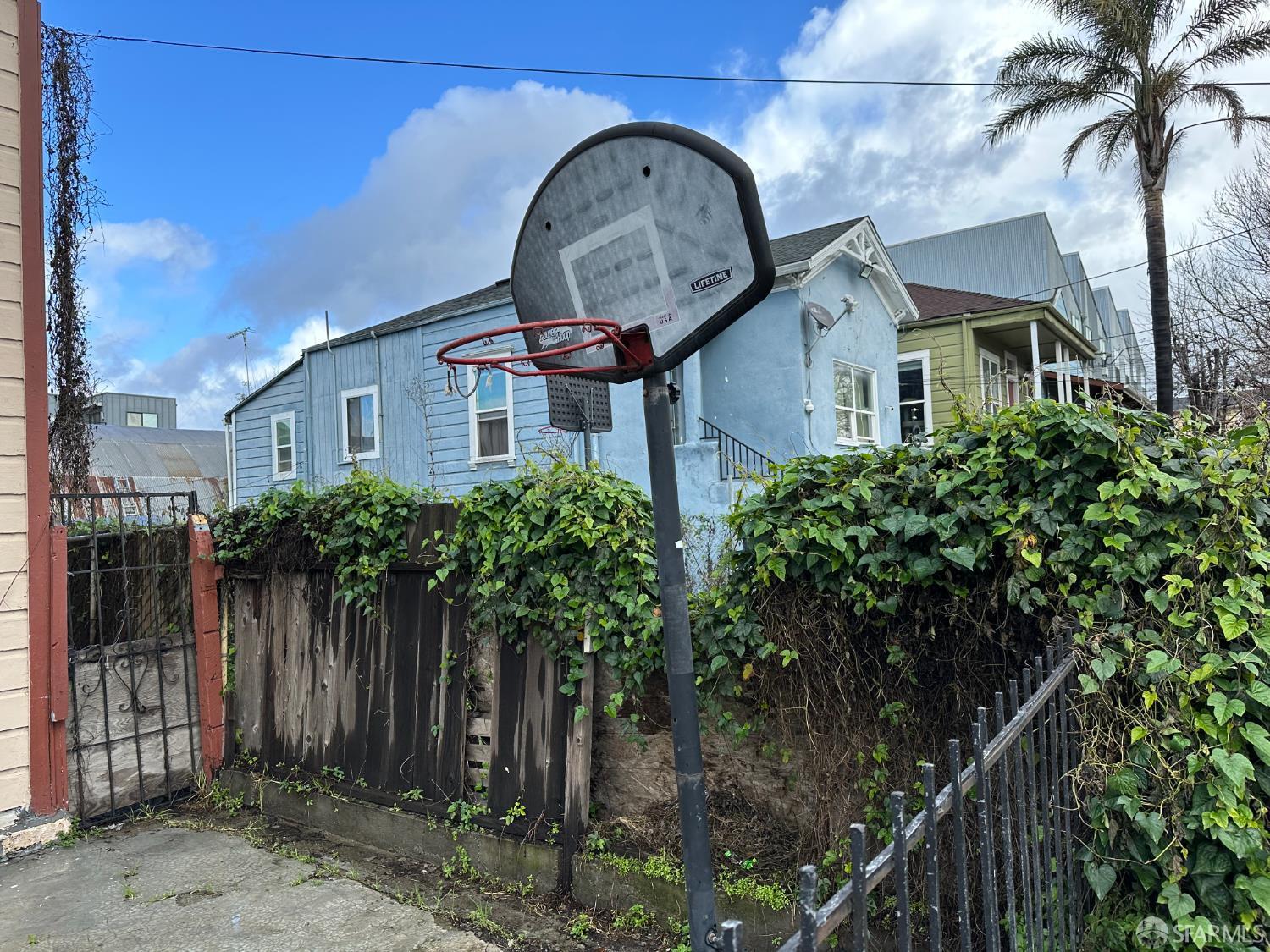 Property Photo: 1486 34th Street CA 94608