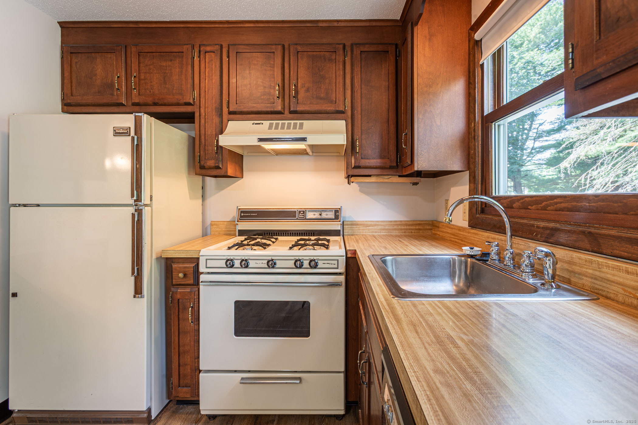 Property Photo: 4 Saint Marc Circle G CT 06074