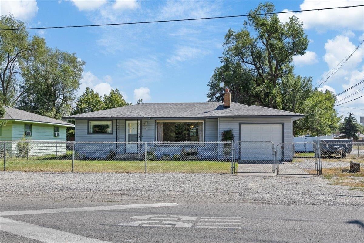 Property Photo:  2202 N Vista Rd  WA 99212 