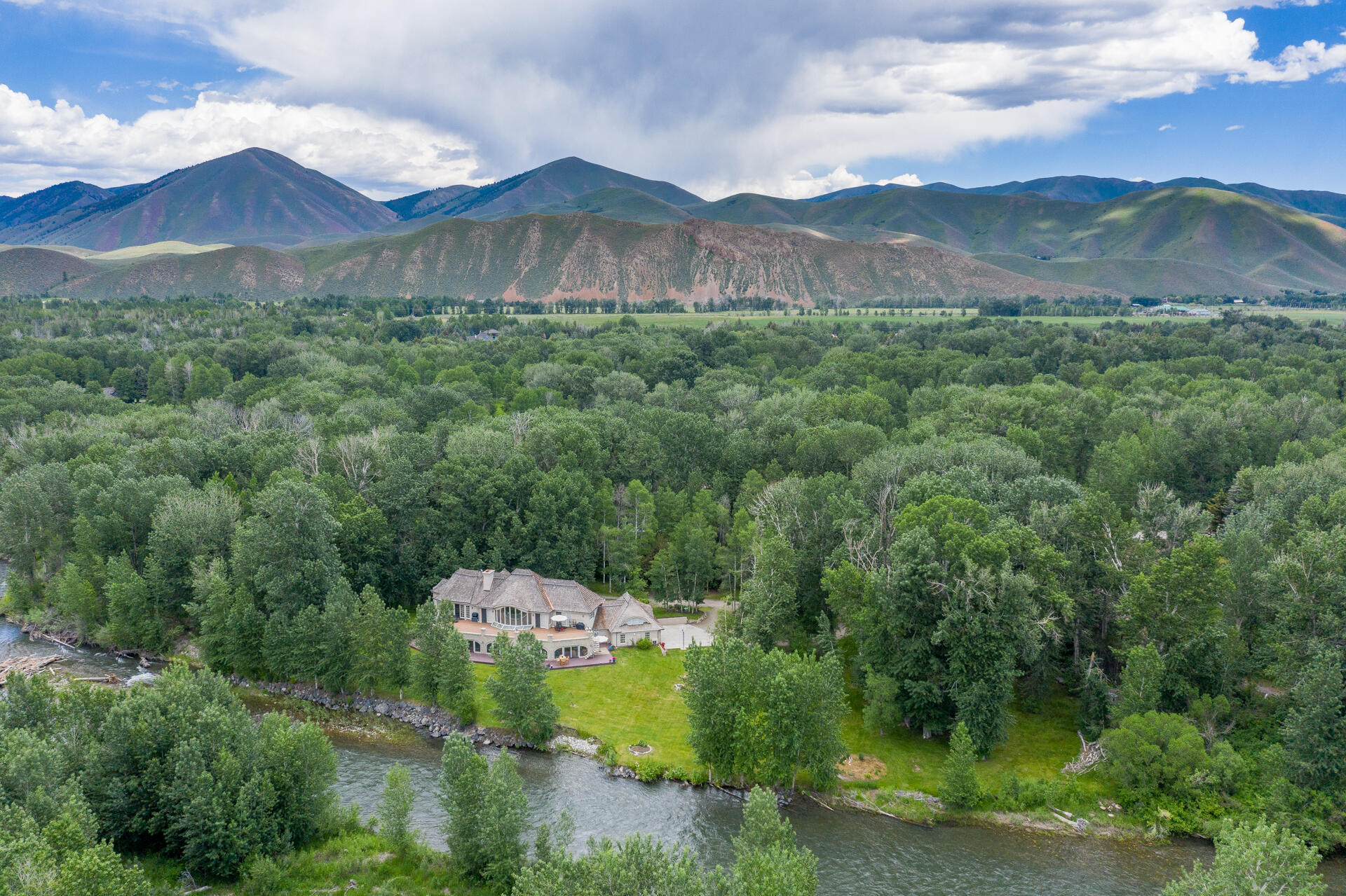 Property Photo: 114 Deer Creek Lane ID 83333