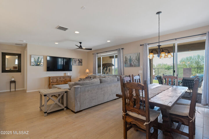 Property Photo: 7738 W Laurel Lane AZ 85658