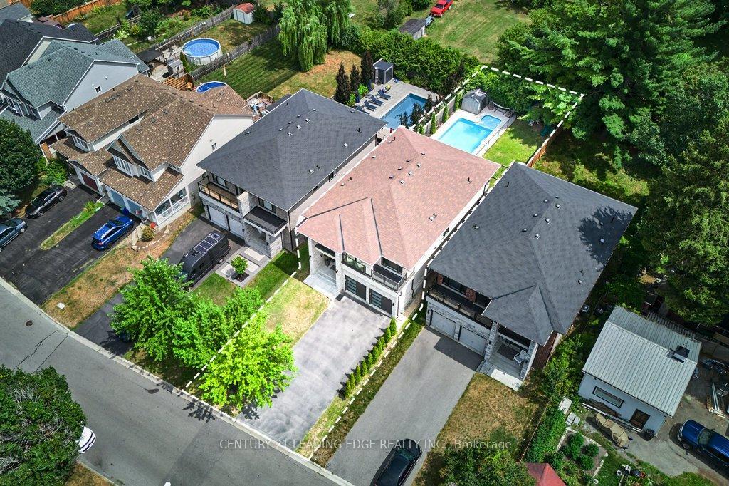 Photo de la propriété: 4 Mann Street ON L1C 2H5