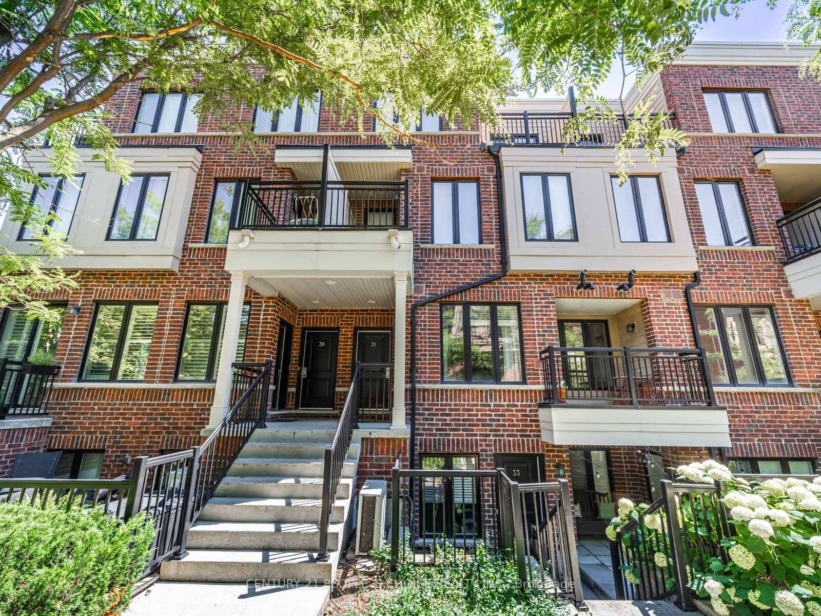 Property Photo: 120 Twenty Fourth Street 32 ON M8V 0B9