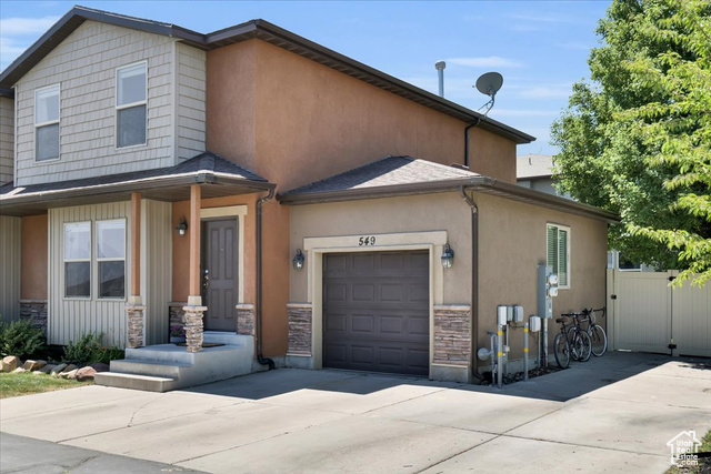 Property Photo: 549 W Goldenrod Way UT 84045