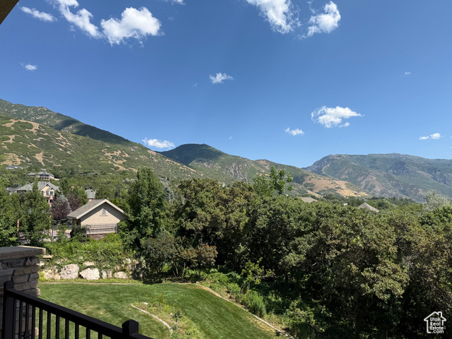 Property Photo: 2097 Hampton Cir UT 84403