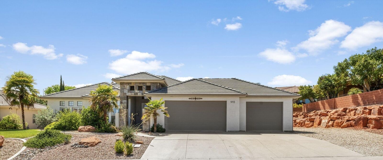 Property Photo:  993 N Las Entradas Dr  UT 84780 