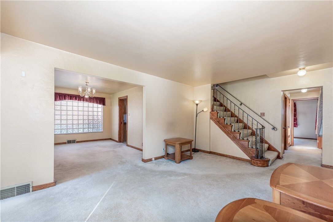 Property Photo: 3842 Lawnview Ave PA 15227