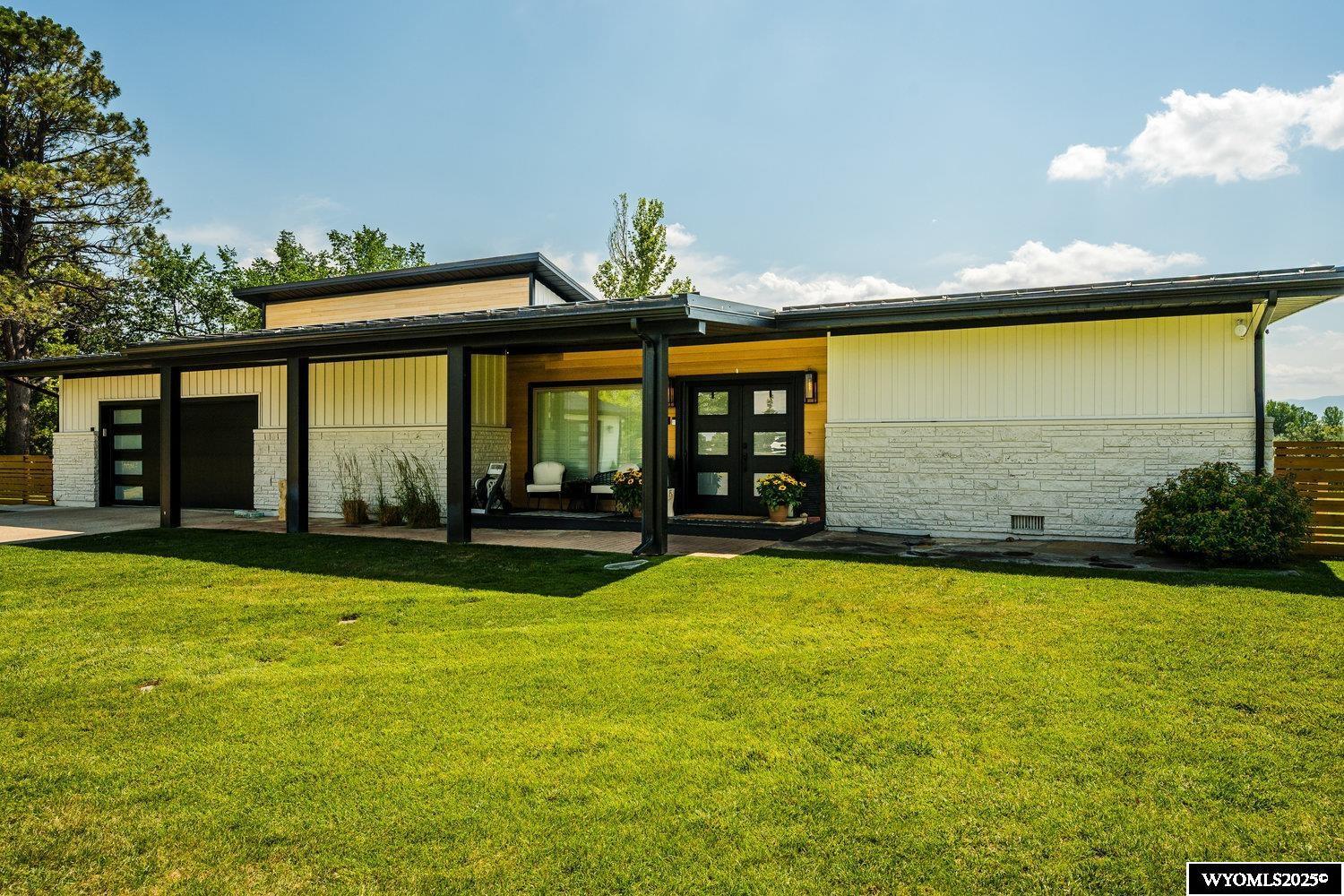 1212 Absaraka Street  Sheridan WY 82801-5427 photo