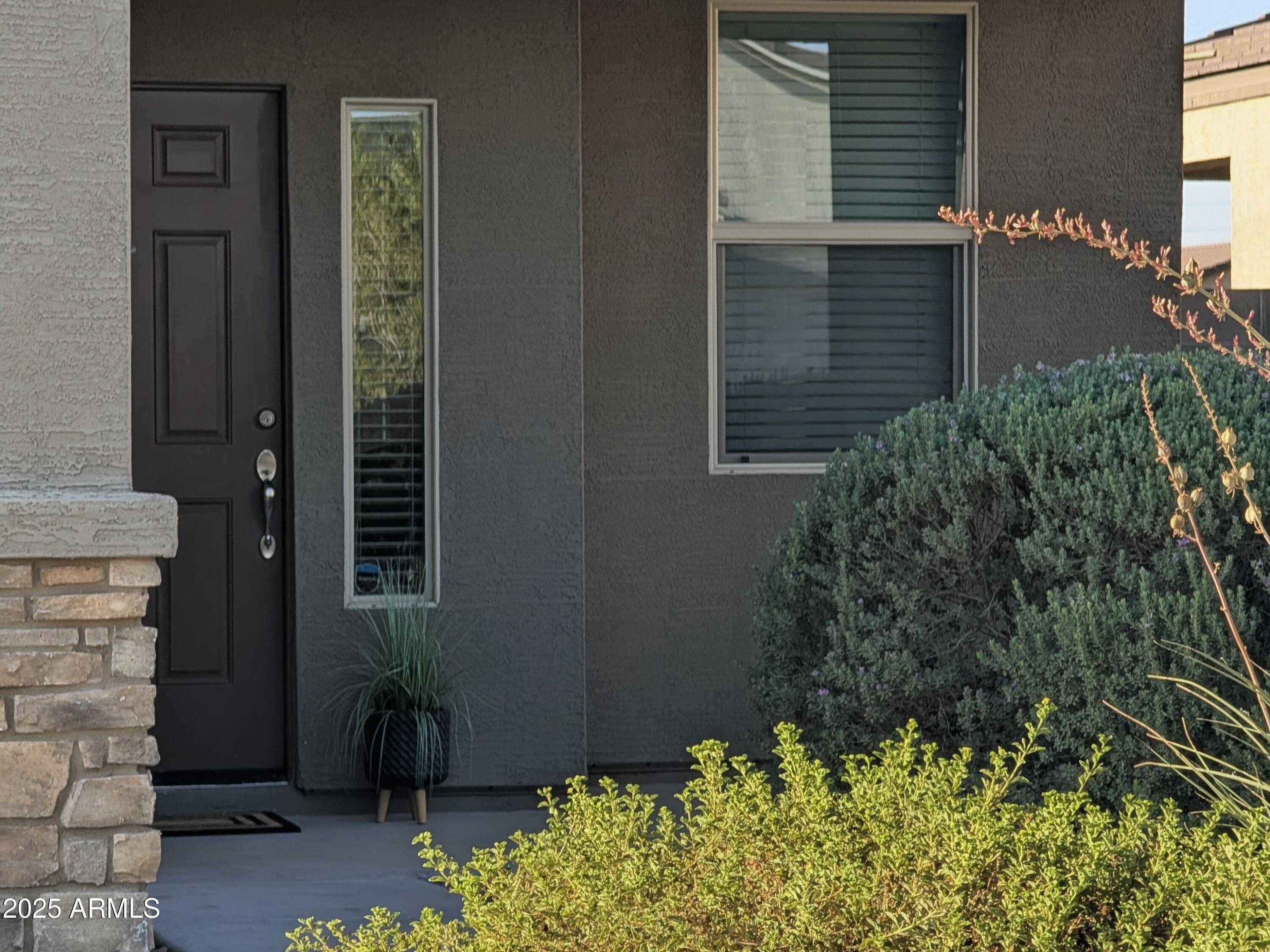 Property Photo: 7046 E Eagle Nest Way AZ 85143