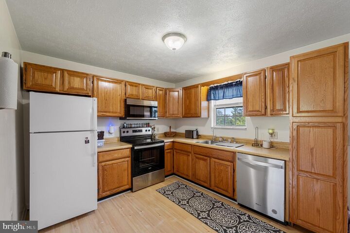 Property Photo:  1100 Loop Rd  WV 25420 