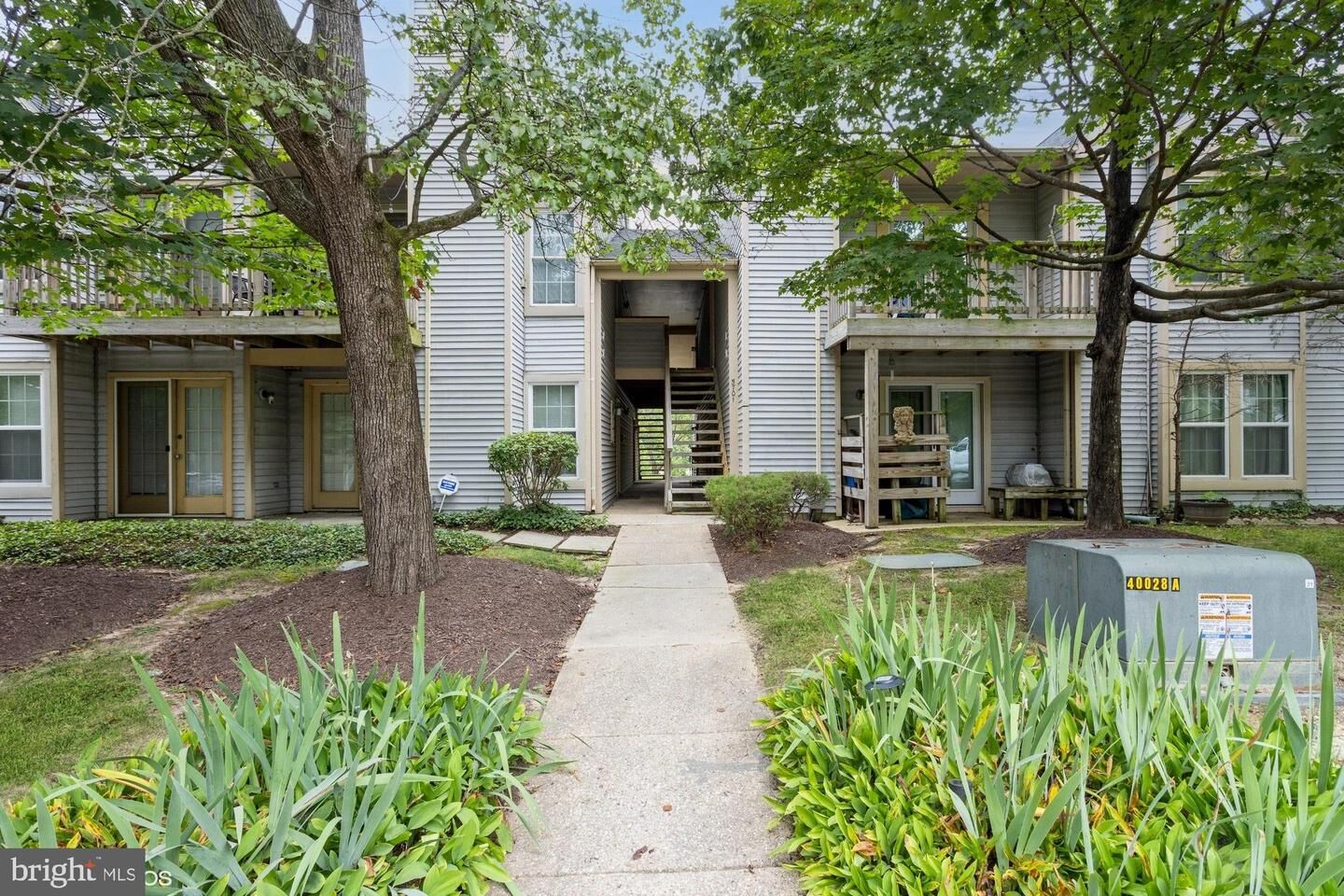 Property Photo: 5701 Rowanberry Drive 106 MD 21075