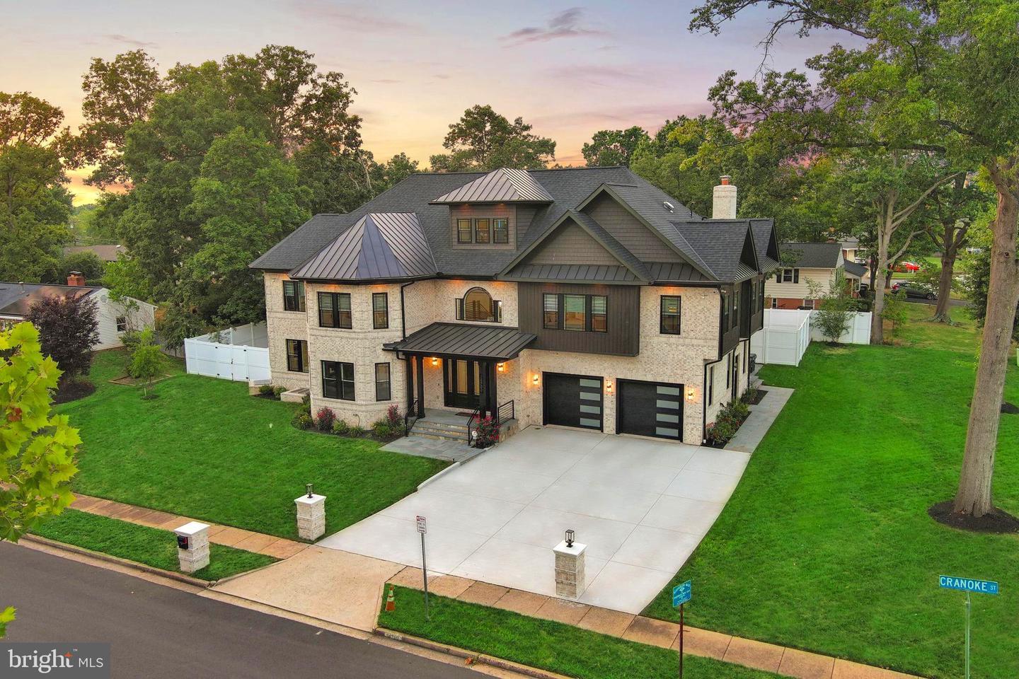 14700 Cranoke Street  Centreville VA 20120 photo