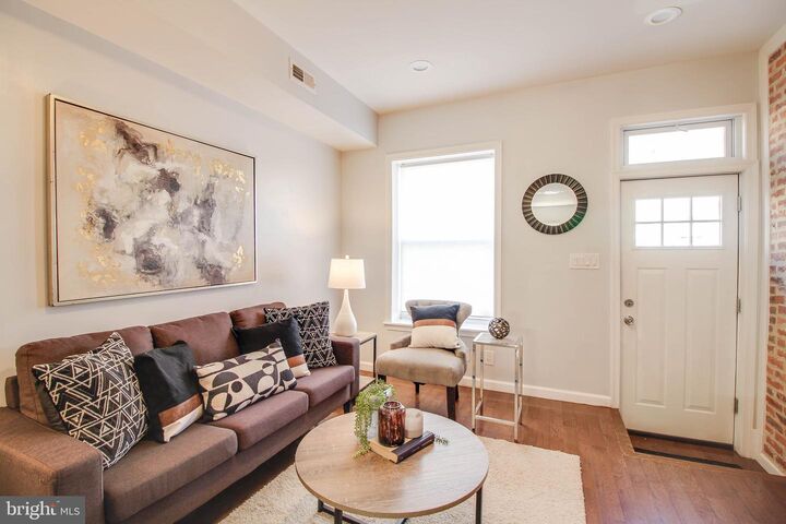 Property Photo:  128 N Curley Street  MD 21224 